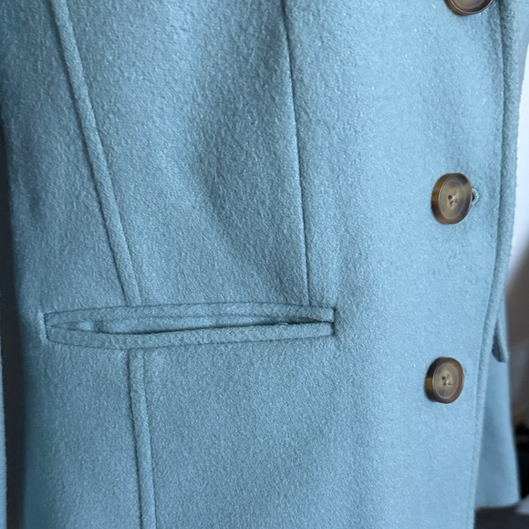 L.L. Bean Women's Light Blue Blazer - Picture 3 of 8